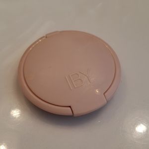 IBY beauty Hightlighter